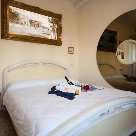 Hotel Cristina Hospitality Centrale (Adults Only) Riccione Exterior photo